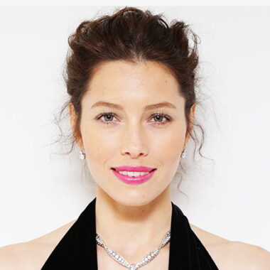 Джессика Бил