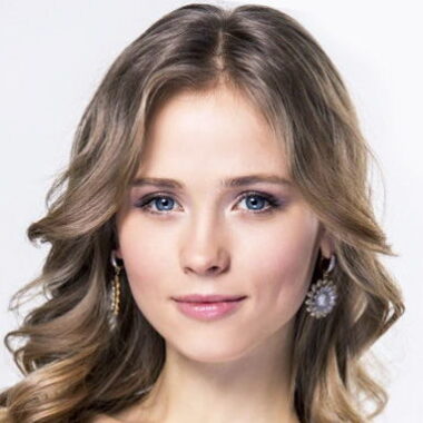 Анна Кошмал