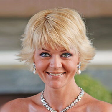 Юлия Меньшова