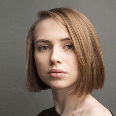 Яна Енжаева