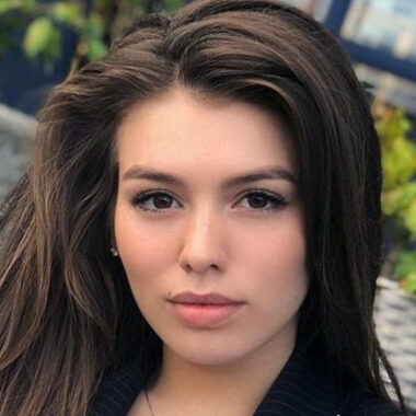 Люся Чеботина