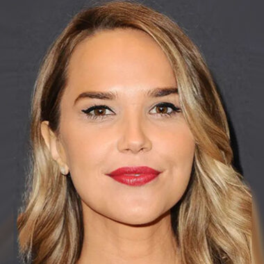 Ариэль Кеббел