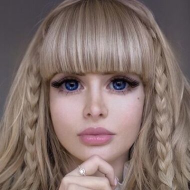 Анжелика Кенова