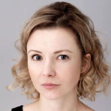 Александра Живова