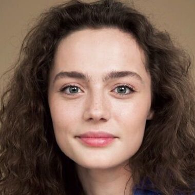 Ангелина Поплавская