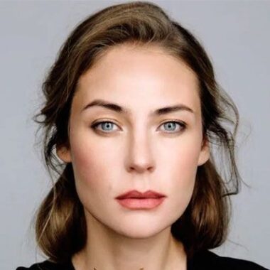 Юлия Мельникова