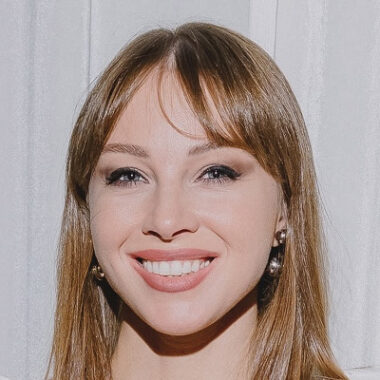 Полина Диброва